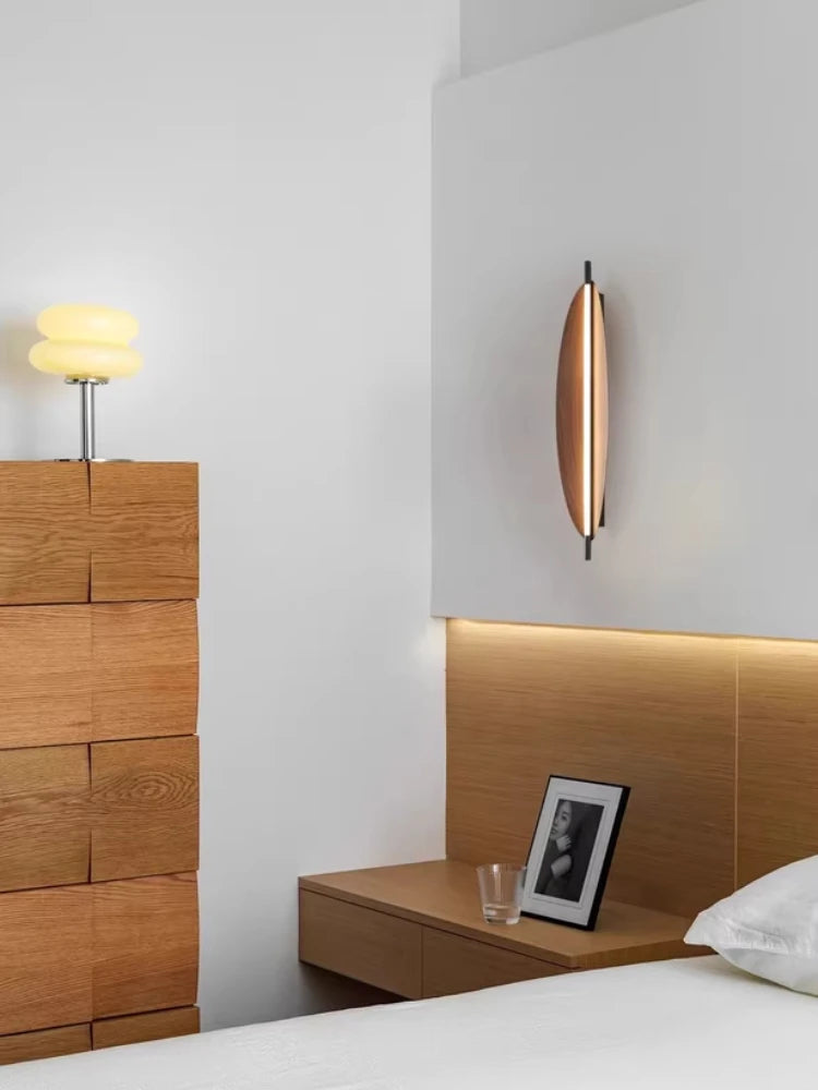 Modern Creative Metal Leaf Wall Light